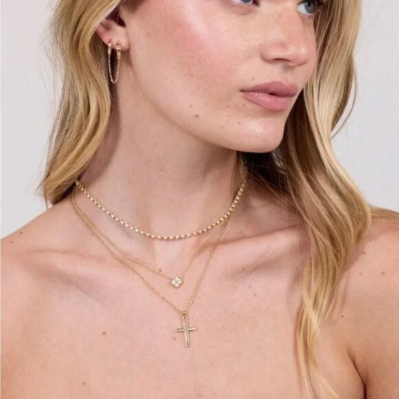 New Electric Picks Camilla 14k gold floral Van Cleef and Arpels Alhambra pendant - Picture 4 of 9